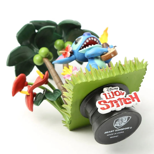 11-18CM Disney Lilo & Stitch Holiday Time PVC Figures